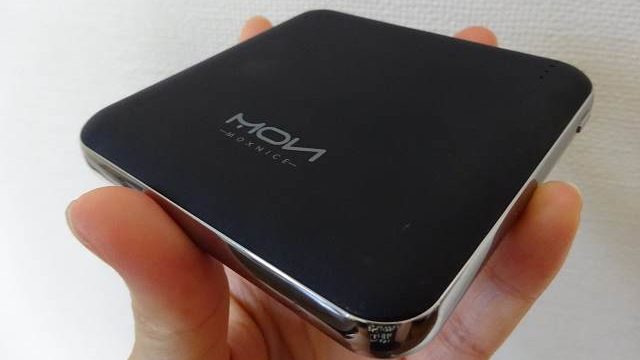 レビュー モバイルバッテリー Moxncie Mon1043 手のひらサイズ うにゅらいふ